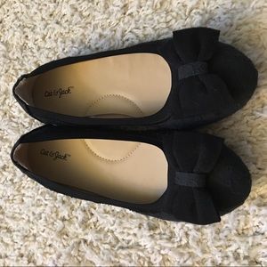 Girl shoe like new, wear once at home, size 13